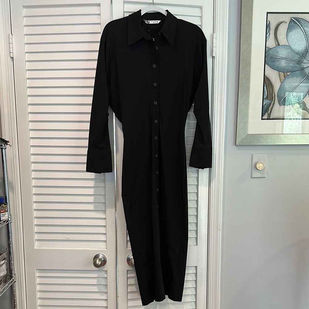 Zara Black Maxi Dress for Elegant Occasions